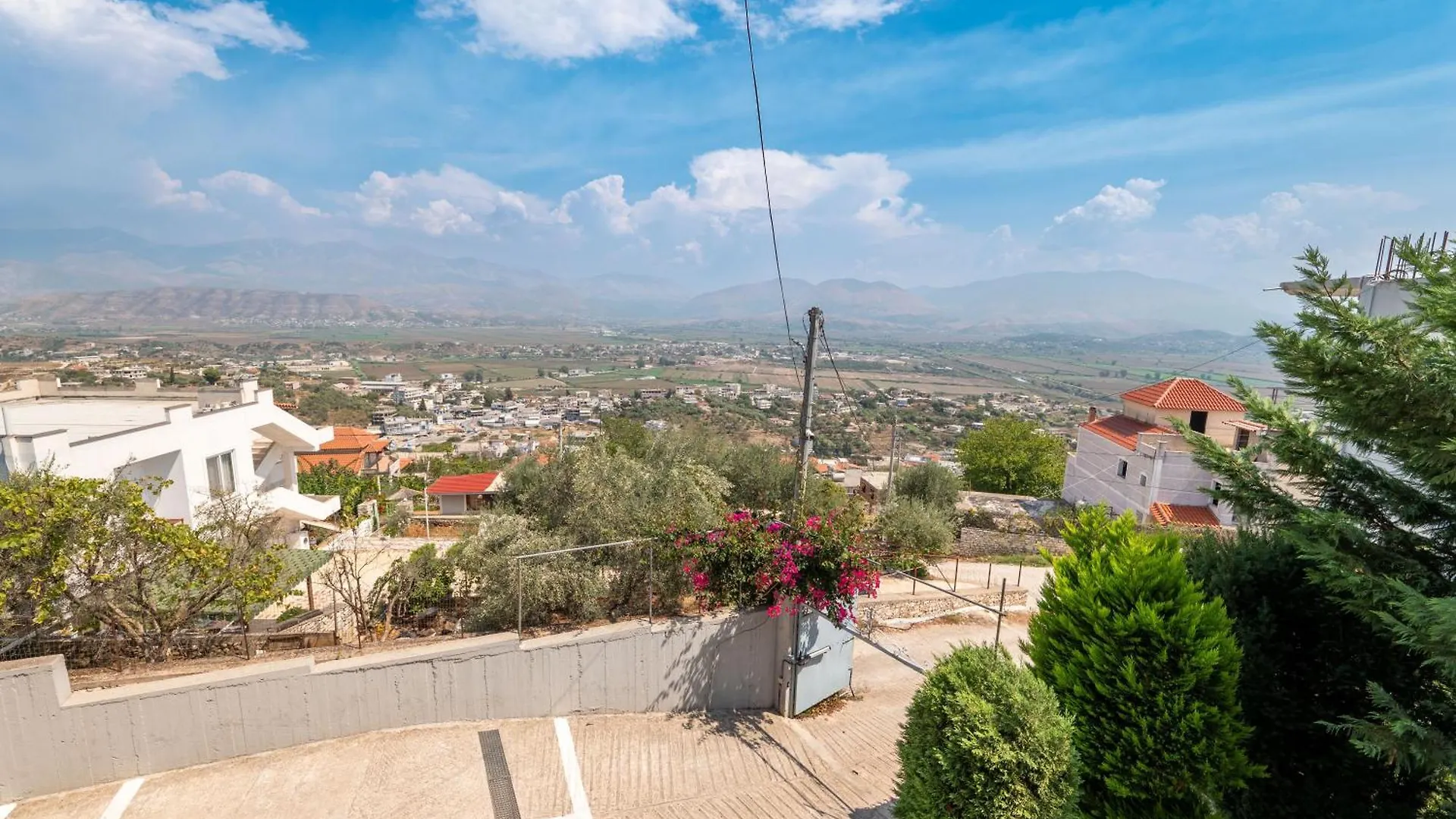 Vila Flamuri Sarandë 0*,