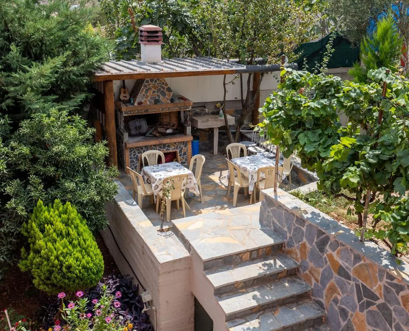 Vila Flamuri Sarandë 0*,
