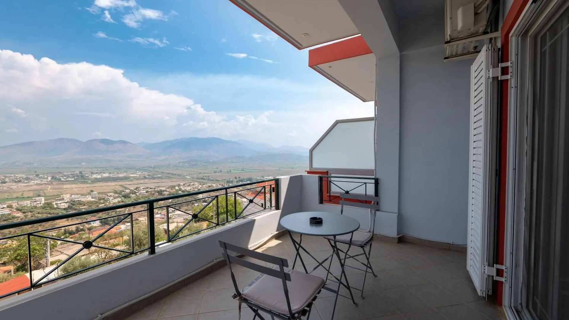 Vila Flamuri Sarandë